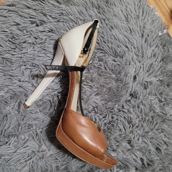 MK heels - Picture 2 of 6